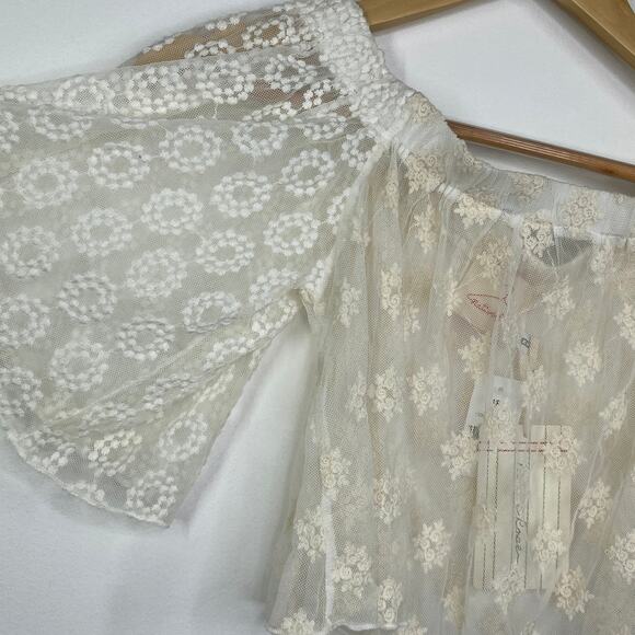 LF Native Rose Cream Woven Short Sleeve Sheer Top Women's Size 8 NWT - Picture 3 of 6
